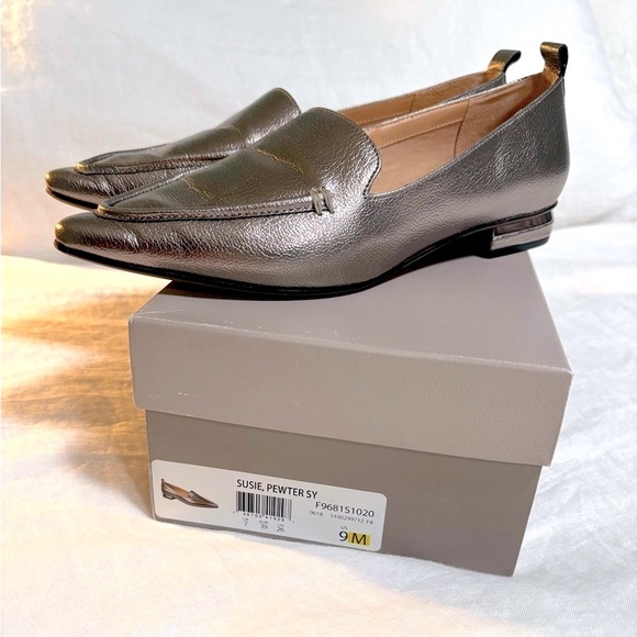 Franko Sarto Susie Pewter Flats - Picture 8 of 8